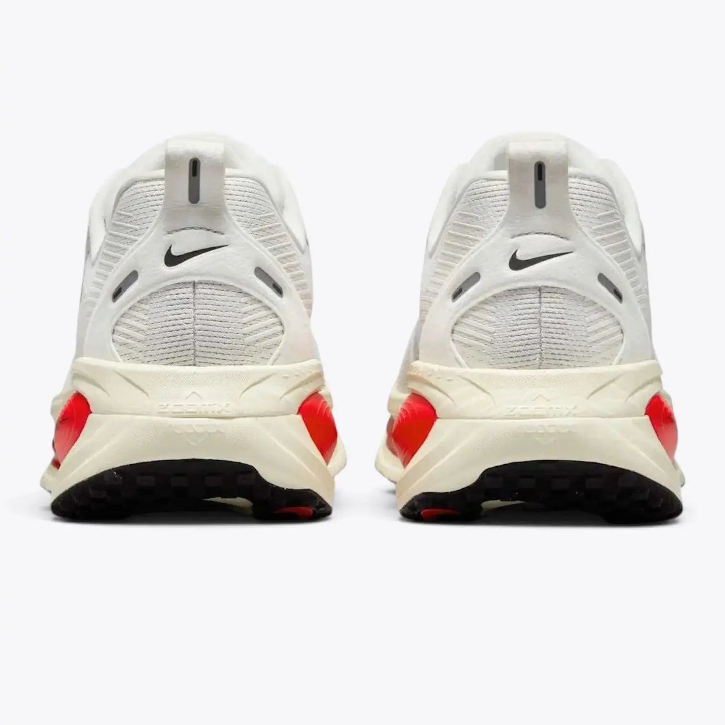 Nike Vomero 18 Platinum Tint Siren Red